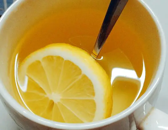 喝柠檬水的禁忌有哪些 能够喝很酸的吗？