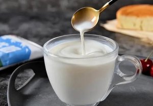 睡前喝牛奶减肥吗 哮喘可以喝牛奶吗