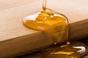 洋槐蜜的功效是什么 洋槐蜜和蜂蜜的区别有哪些