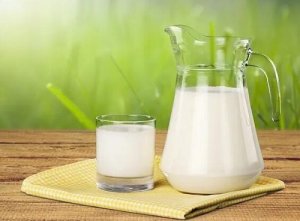 孕妇晚上喝牛奶好吗 牛奶的营养价值及功效与作用是什么