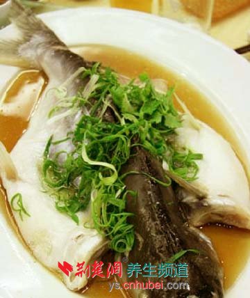 7-10个月宝宝食谱：清蒸鱼