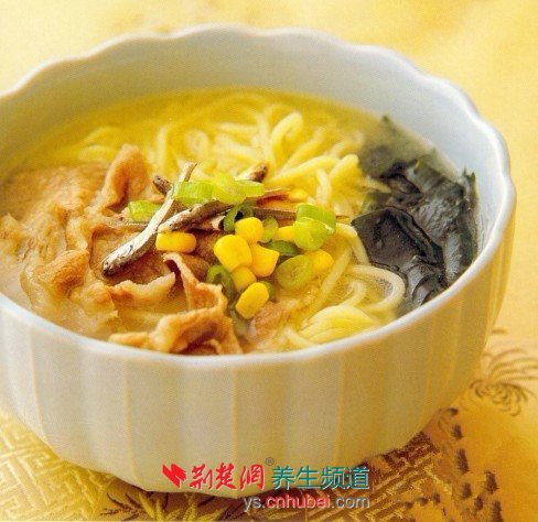 孕中期补钙食谱：小鱼拉面