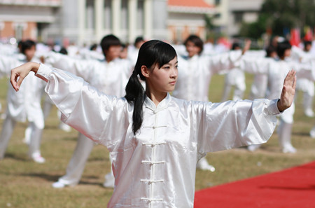 练习太极拳有助于缓解头疼