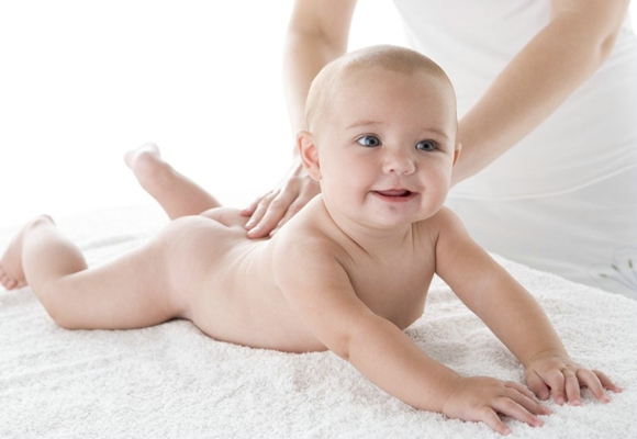 婴儿按摩手法 让宝宝健康成长