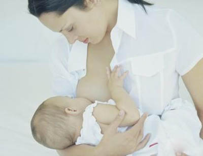 如何应对喂奶时宝宝咬乳头