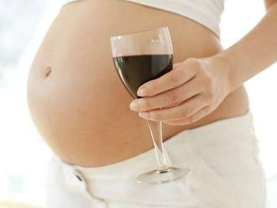 孕妇喝酒的危害 会易致肝硬化