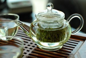 喝绿茶可防皮肤癌