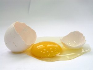 揭吃鸡蛋后不能立即吃的5种食物
