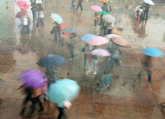 夏季雷雨天较多 6大养生技巧要记牢