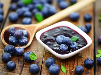 蓝莓果酱是什么 蓝莓果酱的饮料制作