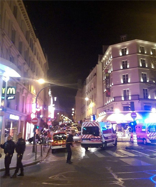 巴黎发生枪击案上百人遇难 遇到枪杀案该怎么逃生(5)
