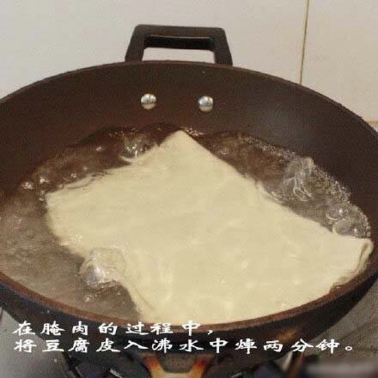 京酱肉丝卷的做法 简单易做酱香浓郁