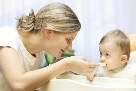 宝宝缺钙有哪些表现 婴儿缺钙易发湿疹