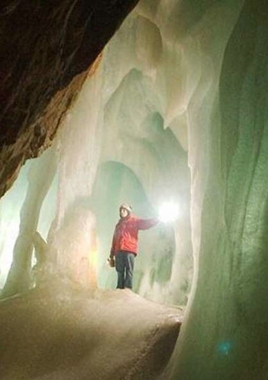 世界十大神秘洞穴 水晶洞穴你知道在哪儿么