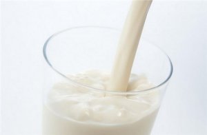 牛奶什么时候喝最好 牛奶和鸡蛋可以一起吃吗