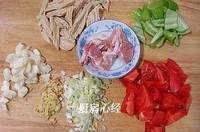 腐竹烧茄子的做法图解1