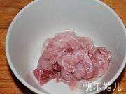 茭白炒肉片的做法图解3