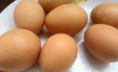鸡蛋含有优质蛋白其钙含量也较高